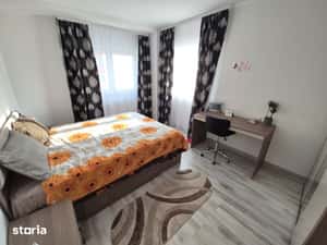 Apartament 2 camere, etaj 1, decomandat, parcare inclusa, zona Teilor — miniatura 6