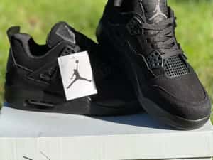 Jordan 4 Black Cat Produs Nou — miniatura 1