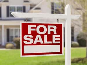 Centrul Capitalei, apartament cu 2 bai, etaj superior ! — miniatura 2