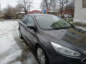Vand Ford Focus benzina — miniatura 3