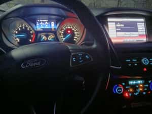 Vand Ford Focus benzina — miniatura 5