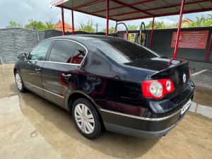 VW Passat 2.0 TDI 2008 — miniatura 3