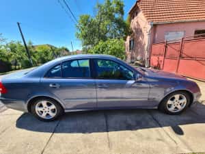 Mercedes E Class 2003 2.2 CDI W211 — miniatura 4