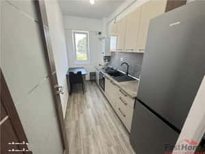Studio,et 2,lift, mobilat si utilat, parcare subterana, politie IPJ — miniatura 3