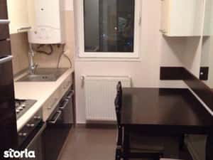 2 camere decomandat Pacurari Kaufland 52 mp bloc 2008 — miniatura 6