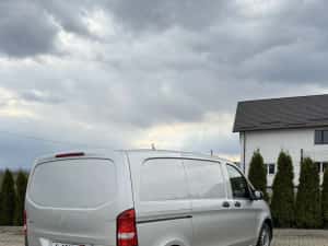Mercedes Vito-2017-116 Cdi //2.2  163 cai//Webasto/ Ac/ navi/ Bt/ comenzi volan/ cârlig/ 3 locuri/ dubă/ Autoutilitară — miniatura 8