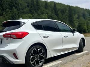 Ford Focus 2.0 ST — miniatura 10