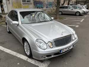Mercedes E200-122Cp-2004-Automat-Clima-Stare Buna-Variante Auto — miniatura 1