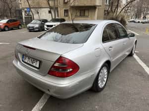 Mercedes E200-122Cp-2004-Automat-Clima-Stare Buna-Variante Auto — miniatura 4