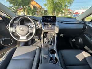 Vând Lexus NX 300h AWD Executive Plus, an fabricație decembrie 2018 — miniatura 5