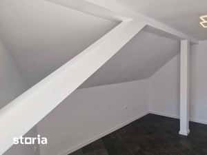 Apartament 2 camere, mansardă, zonă centrală Brașov — miniatura 6