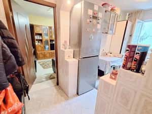 Apartament 2 camere Brosteni, Parter, Centrala Termica, Balcon — miniatura 2