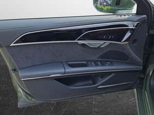 Audi A8 Berlină 2967 cm3 Diesel 286 cp, 65.802 km — miniatura 7