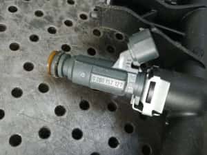 rampa cu injectoare 1.2 b hm05 peugeot 208 citroen c3 3 9816955780 0280157127 — miniatura 4