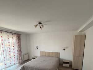 Inchiriez apartament doua camere — miniatura 3