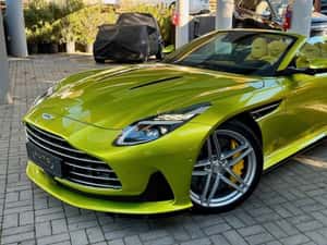 Aston Martin DB12 Cabrio second-hand