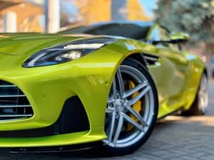 Aston Martin DB12 Cabrio second-hand — miniatura 3