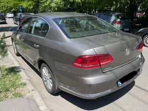 Volkswagen Passat 2011, 401.000 km, 6.500 EUR — miniatura 3