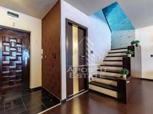 Penthouse pe doua nivele, 108 mp, zona Uta — miniatura 8