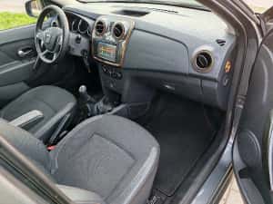 Vand Dacia Sandero stepway 2018 Diesel 1500 cmc Neavariata — miniatura 7