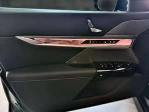 BMW Seria 7 740d xDrive M, TV/ Automată, sedan premium diesel — miniatura 2