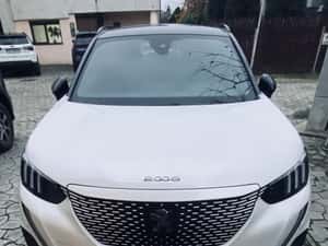 Peugeot 2008 SUV Electric 2023 - TVA deductibil — miniatura 4