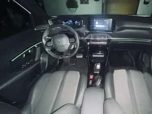 Peugeot 2008 SUV Electric 2023 - TVA deductibil — miniatura 5