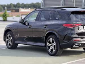 Mercedes-Benz GLC 400e 4MATIC AMG Line 2023 | 381 CP | Digital Light | Head-Up Display | 120 km electric — miniatura 3