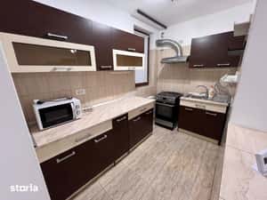 Apartament cu 4 camere in vila, Dobroiesti, etaj 1, mobilat, 3 bai — miniatura 4