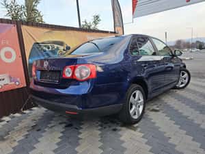 Vw Jetta 1.6 MPI 2009 — miniatura 5