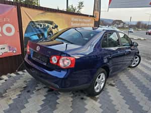 Vw Jetta 1.6 MPI 2009 — miniatura 7
