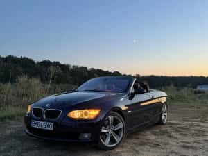 BMW Seria 3 E93 320i — miniatura 5