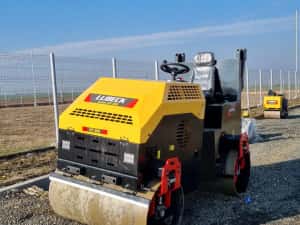 Cilindru Compactor 3Tone Lubeck Ky300 Utilaj Nou Garanție 1 an — miniatura 2