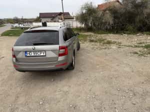 Vand skoda octavia 120000 km reali — miniatura 3