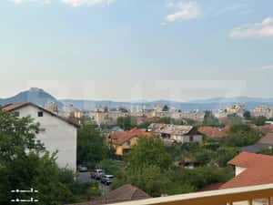 Apartament 1 camera decomandat, 39 mp + terasa 6 mp, Pietroasa — miniatura 2