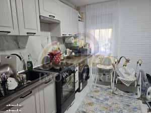 Apartament renovat, parter, zona Maelvi – luminos, cu boxa — miniatura 2