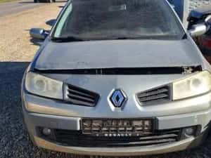 dezmembrez renault megane 2