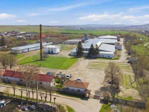 Teren Industrial de Vânzare 4.4 Ha - Zona industrială - Hârlău