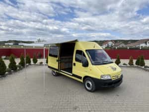 CAMPER AUTORULOTA OMOLOGATA CITROEN JUMPER 2.2 HDI 101 CAI copertina FIAMM webasto Autoterm aragaz chiuveta pat mare izolata fara rugina recent adusa — miniatura 1