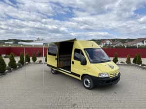 CAMPER AUTORULOTA OMOLOGATA CITROEN JUMPER 2.2 HDI 101 CAI copertina FIAMM webasto Autoterm aragaz chiuveta pat mare izolata fara rugina recent adusa — miniatura 9