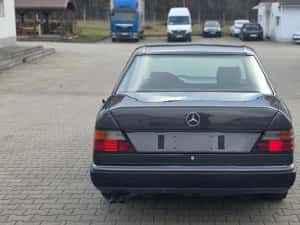 W124 300D Turbo înmatriculat istoric — miniatura 3