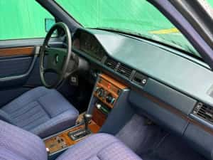 W124 300D Turbo înmatriculat istoric — miniatura 7