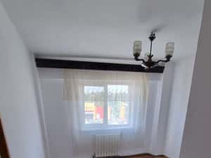 Apartament 3 camere, etaj 2, aproape de parc — miniatura 3