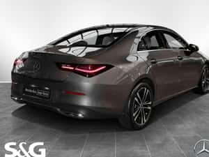 Mercedes-Benz CLA 180 Sport cu dotări complete — miniatura 2