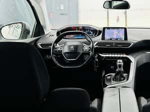 PEUGEOT 5008 7 Locuri — miniatura 6