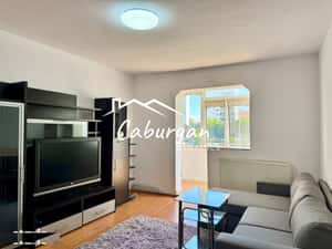 Apartament cu 3 camere, 51mp utili+balcon, etaj 1/4, BI. Mihai Viteazu — miniatura 3