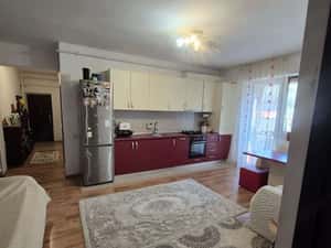 Apartament cu 3 camere, 59 mp, parcare, zona Parcului Poligon — miniatura 2