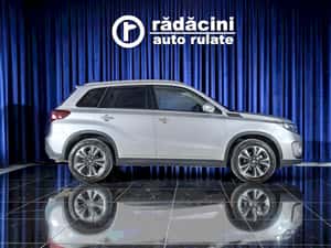 Suzuki Vitara 2024 - 16.581 km - 17.950 EUR — miniatura 5