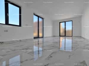 Ap.2 camere ( SAD) + curte 45mp - 85.000 Euro