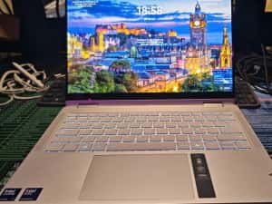 Lenovo Yoga 7 2-in-1 OLED touchscreen 7 Ultra 7 258V 32GB RAM 1TB — miniatura 10